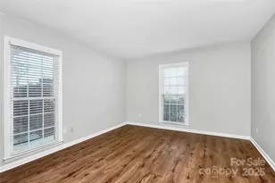 9449 Kings Falls Dr, Charlotte, NC 28210 - Photo 20