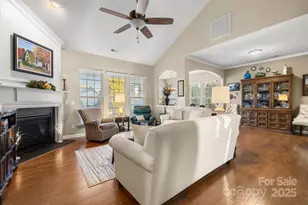 1040 Mesa Verde Dr, Indian Land, SC 29707 - Photo 4