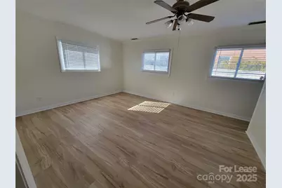 6539 Louglen Circle, Charlotte, NC 28212 - Photo 8