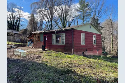 819 Montclair Circle NW, Lenoir, NC 28645 - Photo 2