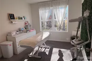 470 Gray St, Statesville, NC 28677 - Photo 6