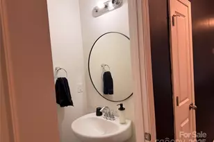 470 Gray St, Statesville, NC 28677 - Photo 8