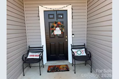 470 Gray Street, Statesville, NC 28677 - Photo 2