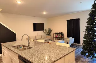 470 Gray St, Statesville, NC 28677 - Photo 10