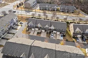 10439 Benfield Rd, Charlotte, NC 28269 - Photo 4