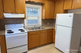 445 Reynolda Dr, Statesville, NC 28677 - Photo 2