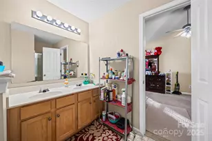 7405 William Reynolds Dr, Charlotte, NC 28215 - Photo 22