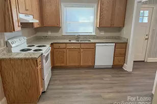 213 Magnolia St, Statesville, NC 28677 - Photo 2