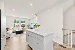 3748 Ellington St, Charlotte, NC 28211 - Photo 10