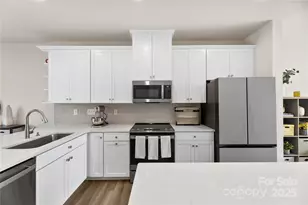 3748 Ellington St, Charlotte, NC 28211 - Photo 8