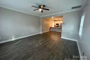 1086 20th St NE, Hickory, NC 28601 - Photo 2