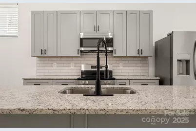 2805 Old Steele Creek Road, Charlotte, NC 28208 - Photo 12