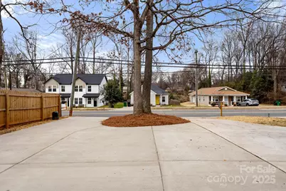 2805 Old Steele Creek Road, Charlotte, NC 28208 - Photo 4