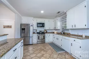 5129 Harmony Church Rd, Edgemoor, SC 29712 - Photo 10