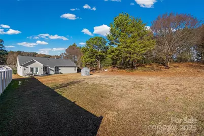 14048 Ballyshannon Lane, Charlotte, NC 28278 - Photo 24
