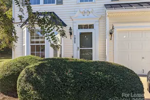 7920 Mariners Pointe Cir, Denver, NC 28037 - Photo 1