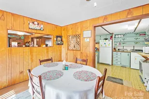 2850 Henson Creek Rd, Newland, NC 28657 - Photo 10