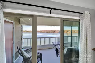 7340 Lake Front Dr, Charlotte, NC 28278 - Photo 22