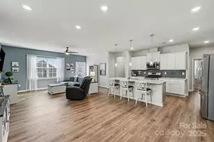 125 White Apple Wy, Statesville, NC 28625 - Photo 6