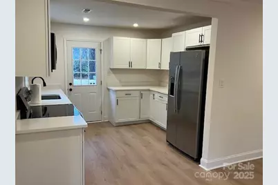 345 Fannie Circle, Charlotte, NC 28205 - Photo 4