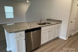 2131 Transatlantic Ave, Charlotte, NC 28215 - Photo 10