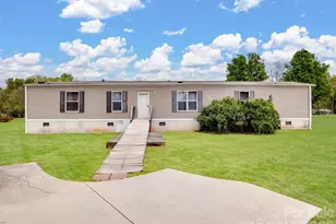 208 Daves Rd, York, SC 29745 - Photo 1