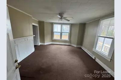 336 S Mulberry Street #Apt B, Statesville, NC 28677 - Photo 2