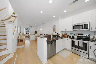 1023 Sycamore Green Place, Charlotte, NC 28202 - Photo 10