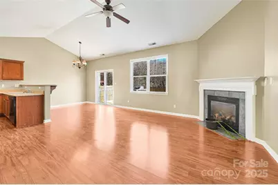 78 Woodcreek Circle, Swannanoa, NC 28778 - Photo 2