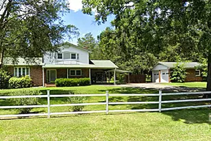 752 Cedar Ln, Chester, SC 29706 - Photo 1