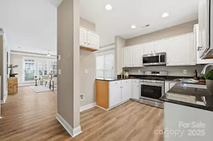 11334 Charlotte View Dr, Charlotte, NC 28277 - Photo 8