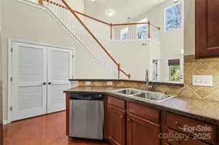 5517 Tipperlinn Way, Charlotte, NC 28278 - Photo 8