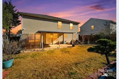 1968 8th Street Lane SE, Hickory, NC 28602 - Photo 2