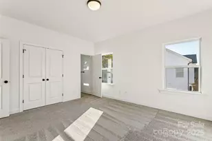 402 S Spargo St, Dallas, NC 28034 - Photo 18