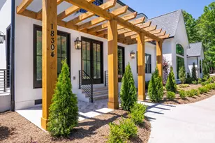 18304 Rosapenny Rd, Charlotte, NC 28278 - Photo 6