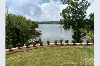 18304 Rosapenny Road, Charlotte, NC 28278 - Photo 4