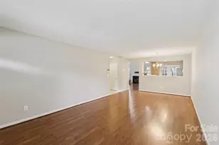 10213 University Park Ln, Charlotte, NC 28213 - Photo 6