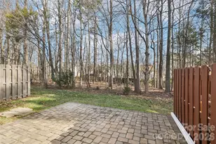 10213 University Park Ln, Charlotte, NC 28213 - Photo 46