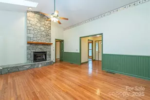 2 Woodburn Ct, Swannanoa, NC 28778 - Photo 12