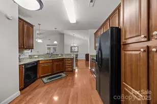 2915 Autumn Harvest Ln, Charlotte, NC 28269 - Photo 12