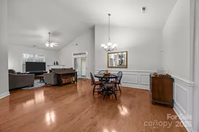 2915 Autumn Harvest Lane, Charlotte, NC 28269 - Photo 4