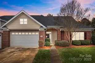 2915 Autumn Harvest Ln, Charlotte, NC 28269 - Photo 24