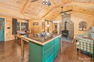 34 Mccurry Rd, Burnsville, NC 28714 - Photo 4