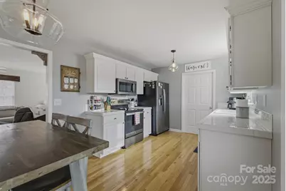 58 W Highland Avenue, Granite Falls, NC 28630 - Photo 12