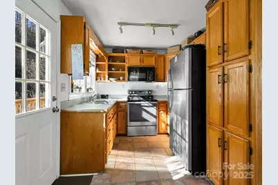 8033 US 25-70 Highway, Marshall, NC 28753 - Photo 12