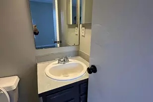 6354 Windsor Gate Ln, Charlotte, NC 28215 - Photo 18