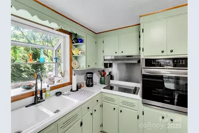 340 Mauney Cove Road, Waynesville, NC 28786 - Photo 12