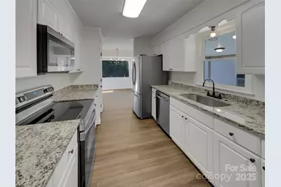 1057 Honeybee Trail, Fort Mill, SC 29715 - Photo 10