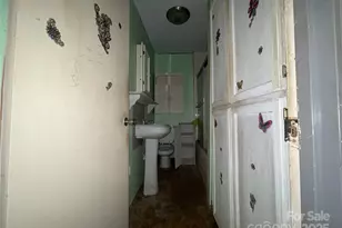 98 Lower Glady Fork Rd, Candler, NC 28715 - Photo 4