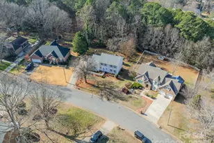 2260 Wynbourne Dr, Gastonia, NC 28056 - Photo 6